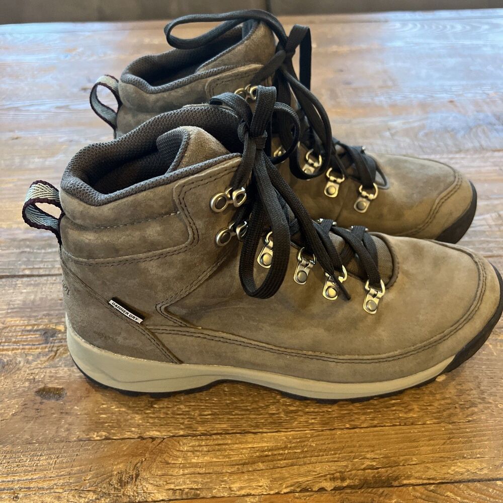 Danner Women's Adrika Hiking Boots Suede Shoes Size 8.5 Water Resistant EUC